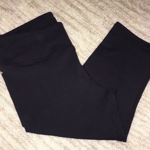 Fabletics Salar Solid PowerHold Crop Pants